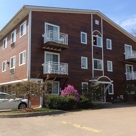 Handys Extended Stay Suites Colchester Exterior foto