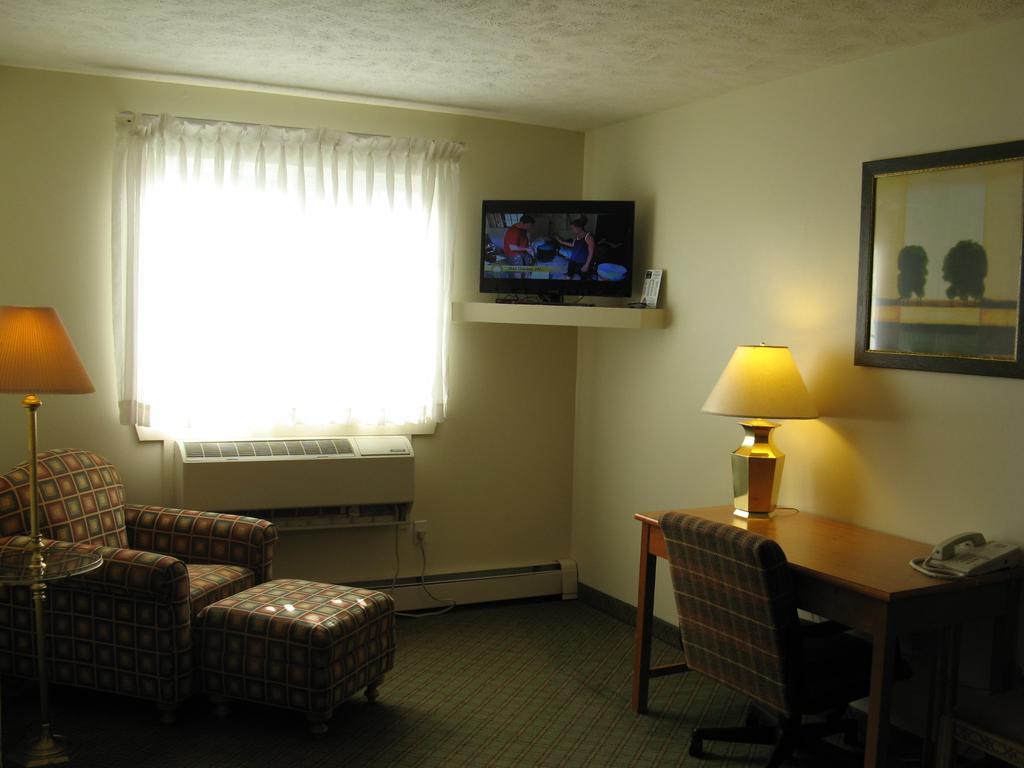 Handys Extended Stay Suites Colchester Zimmer foto