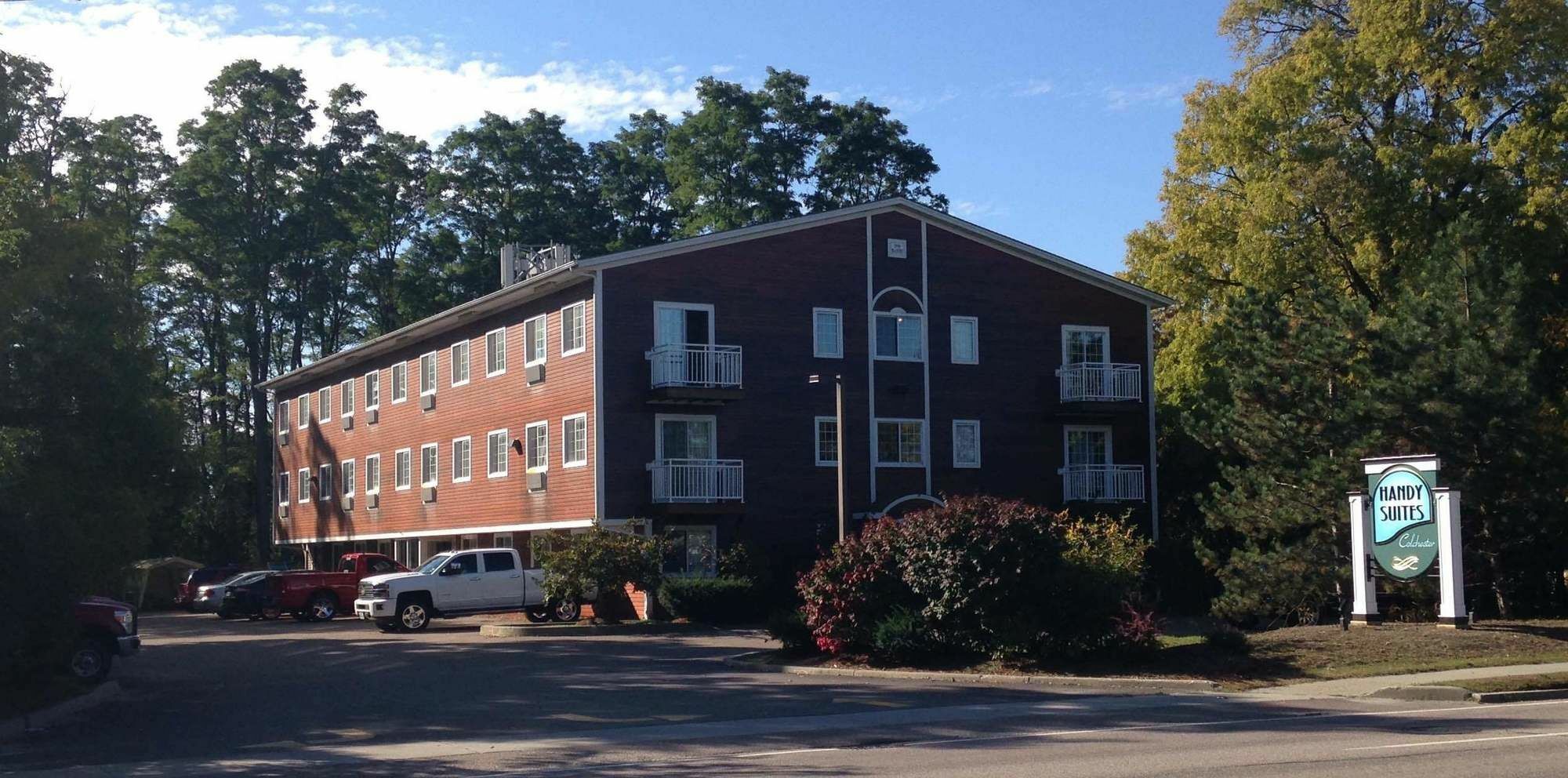 Handys Extended Stay Suites Colchester Exterior foto